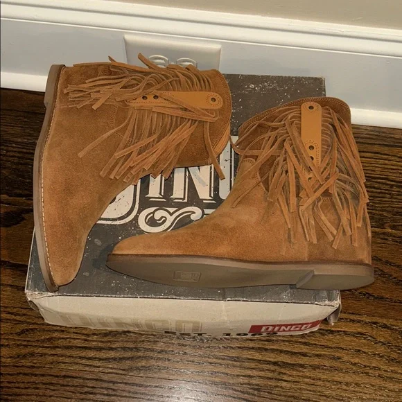 Dingo Kayce Brown Suede Fringe Boots - Picture 6 of 11
